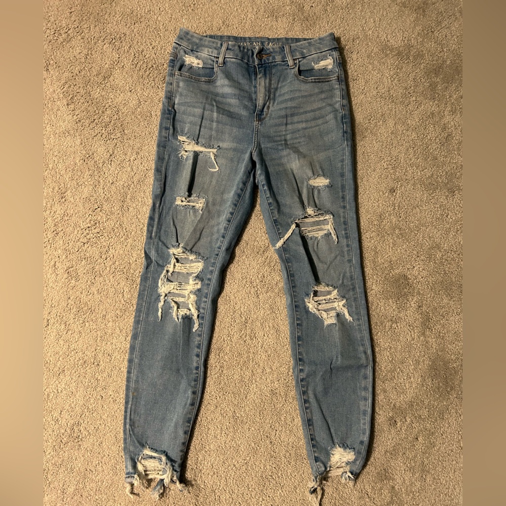 American Eagle Distressed Jeans